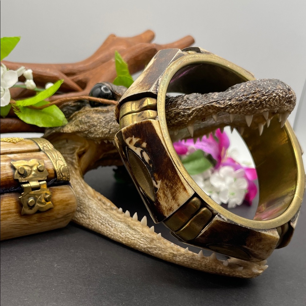 Bone bangle chunky vintage